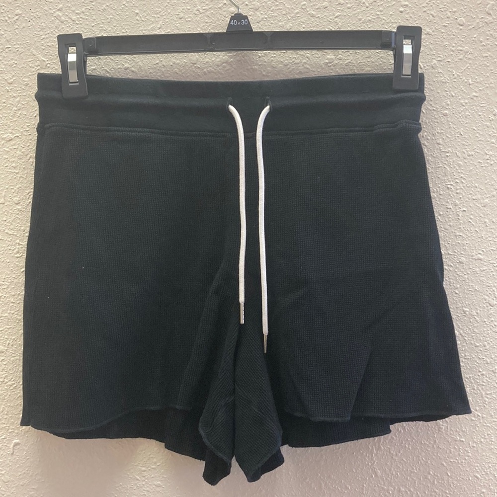 Mate the Label Black Thermal Shorts Size M